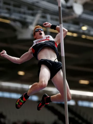 Campeão mundial do salto com vara e finalista na Olimpíada do Rio morre aos 29 anos