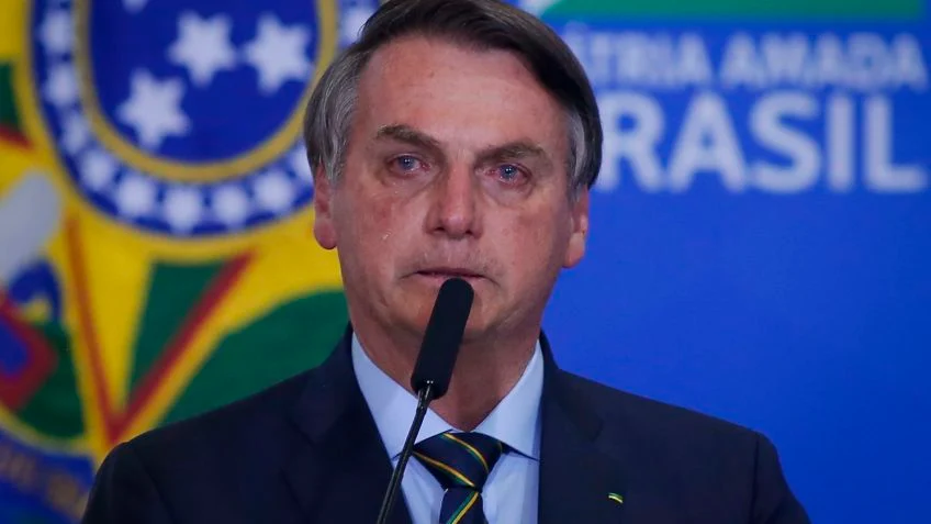 48,4% discordam de decisão que deixou Bolsonaro inelegível