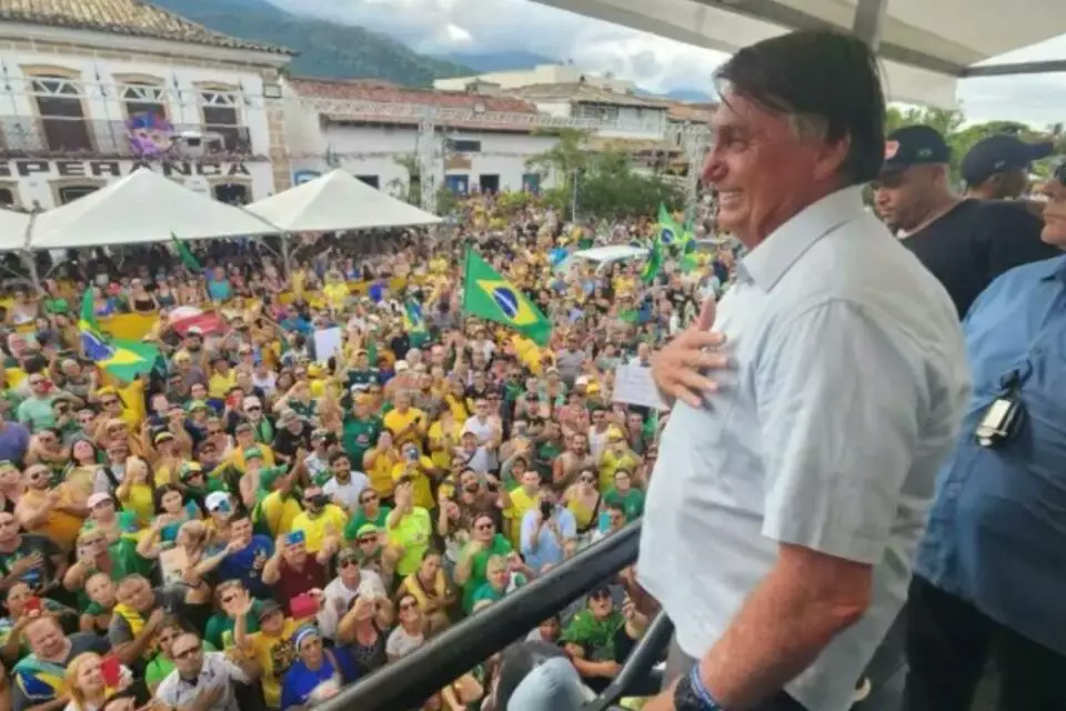 Para 52,7%, prisão do ex-presidente Jair Bolsonaro seria injusta