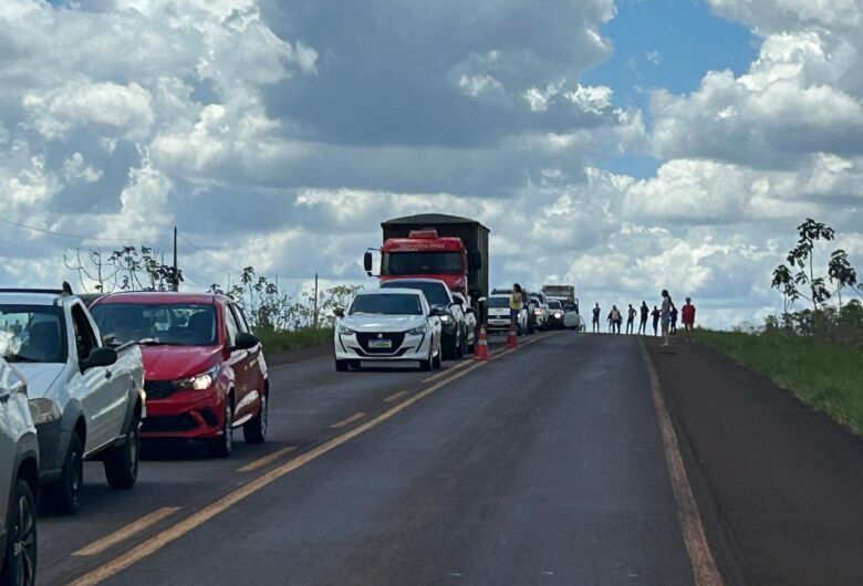 Colisão envolvendo três veículos entre Dourados e Ponta Porã deixa rodovia interditada parcialmente