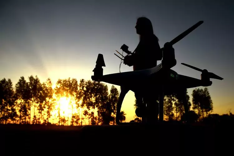 Cursos de operação de drone registram crescimento 190% em três anos