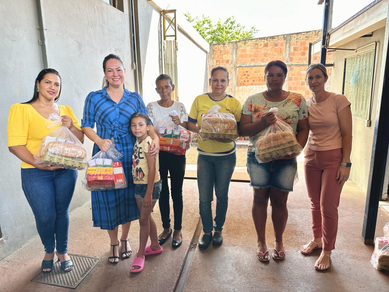 Prefeitura entrega kits de alimentação para famílias do Serviço de Convivência e Fortalecimento de Vínculo em Nova Alvorada do Sul