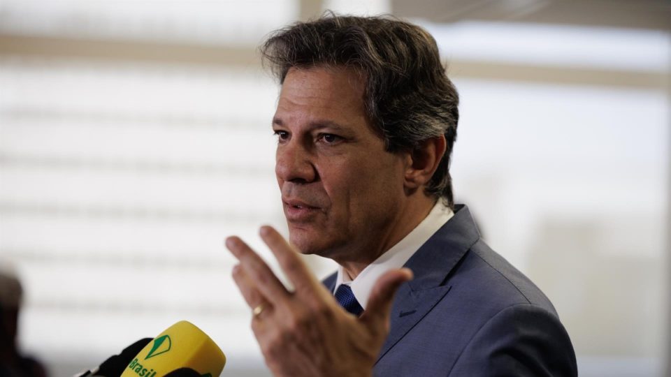 Transição de ICMS e ISS para novo imposto vai ao Congresso antes do feriado, diz Haddad