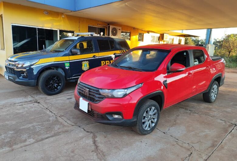 Dupla é presa com Strada furtada em Minas Gerais