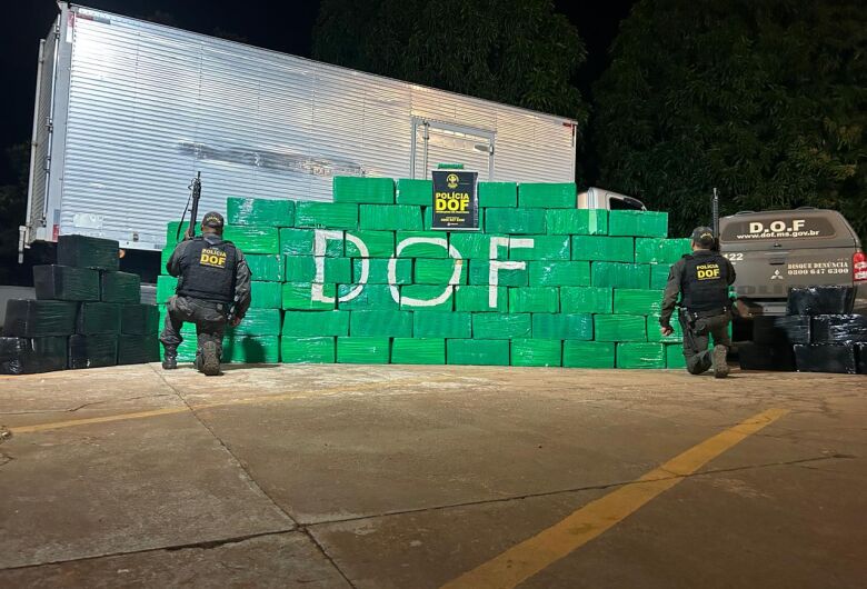 Caminhão baú com mais de 1,5 tonelada de droga é apreendido na MS-164