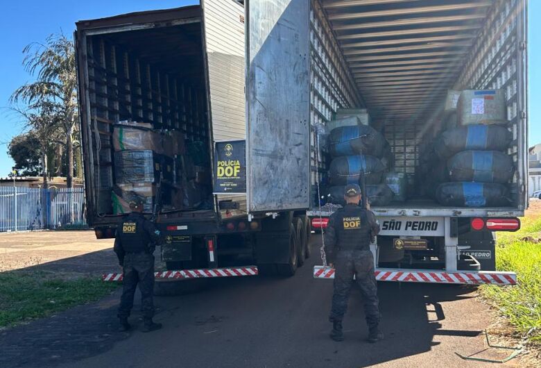 Caminhões com contrabando avaliado em R$ 21 milhões são apreendidos e trio vai preso