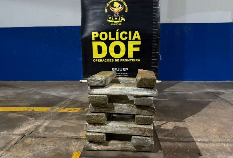 Adolescente é apreendido transportando maconha em ônibus