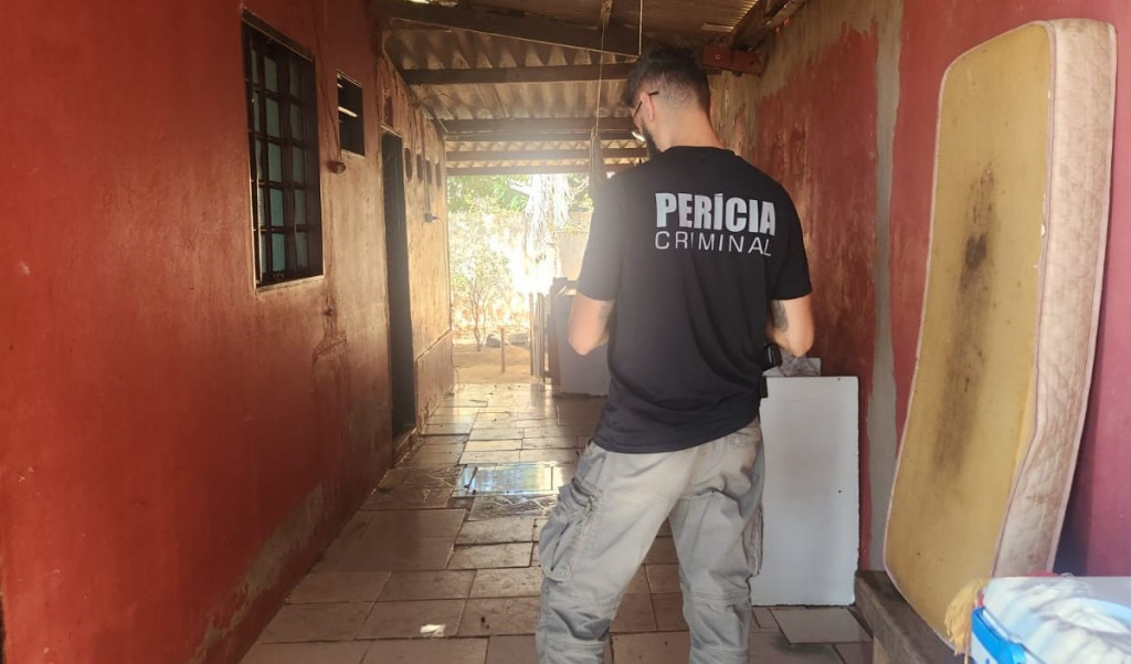 Padrasto é preso por estupro de vulnerável e mãe por fornecimento de bebida alcoólica