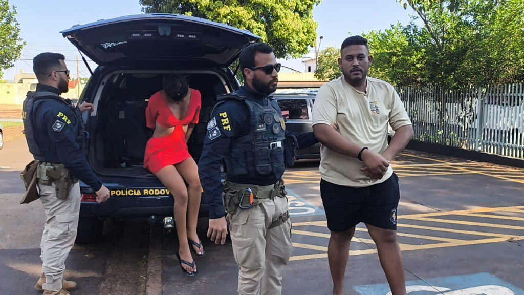 Casal de namorados é preso pela PRF em Dourados com carro roubado em SP