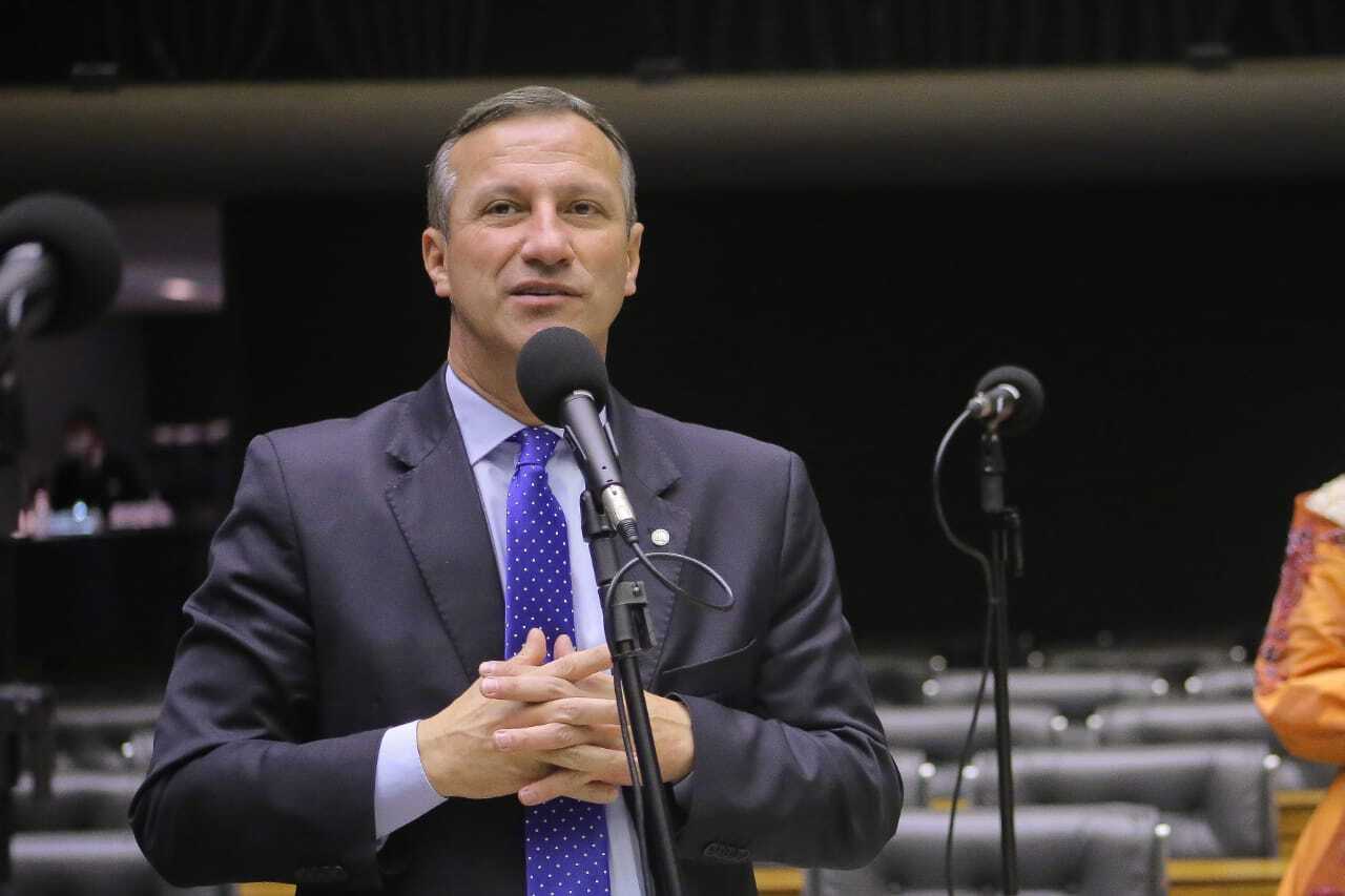 Sanderson visita Bolsonaro e alerta para risco de morte iminente