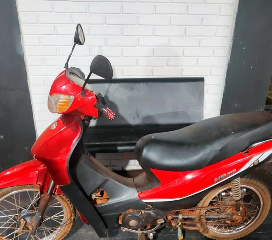 Polícia Militar prende dupla por tentativa de furto e recupera motocicleta em Dourados