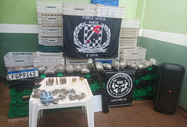 Operação conjunta apreende quase meia tonelada de droga na fronteira 