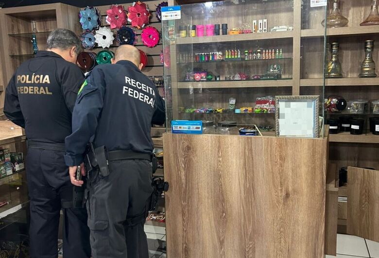 PF cumpre mandados de busca e apreensão em ação contra cigarros eletrônicos